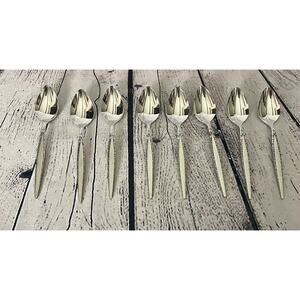 8   ‎ Oneida Community   VENETIA   Stainless Steel  6 1/8" Teaspoons    USA